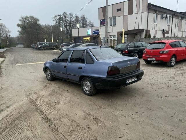 Синий Дэу Нексия, объемом двигателя 1.5 л и пробегом 200 тыс. км за 600 $, фото 1 на Automoto.ua