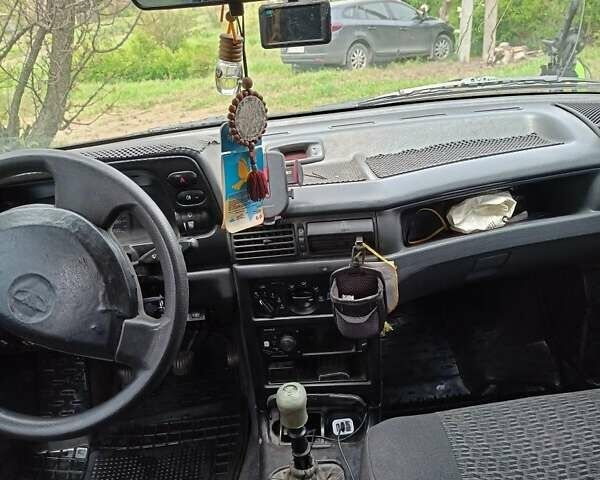 Синий Дэу Нексия, объемом двигателя 1.5 л и пробегом 220 тыс. км за 1699 $, фото 2 на Automoto.ua