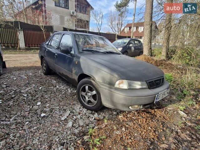Синий Дэу Нексия, объемом двигателя 1.5 л и пробегом 300 тыс. км за 1800 $, фото 1 на Automoto.ua