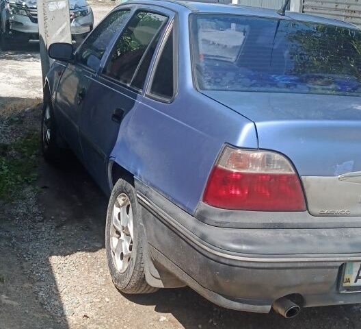 Синій Деу Нексія, об'ємом двигуна 0 л та пробігом 180 тис. км за 1299 $, фото 3 на Automoto.ua