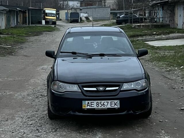 Синий Дэу Нексия, объемом двигателя 1.5 л и пробегом 250 тыс. км за 1400 $, фото 1 на Automoto.ua