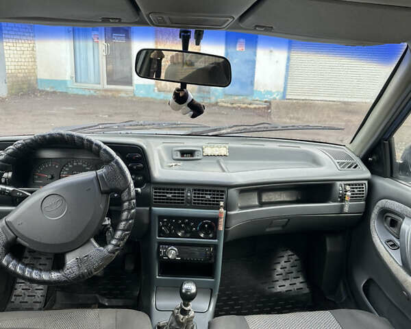 Синій Деу Нексія, об'ємом двигуна 1.5 л та пробігом 295 тис. км за 1000 $, фото 4 на Automoto.ua