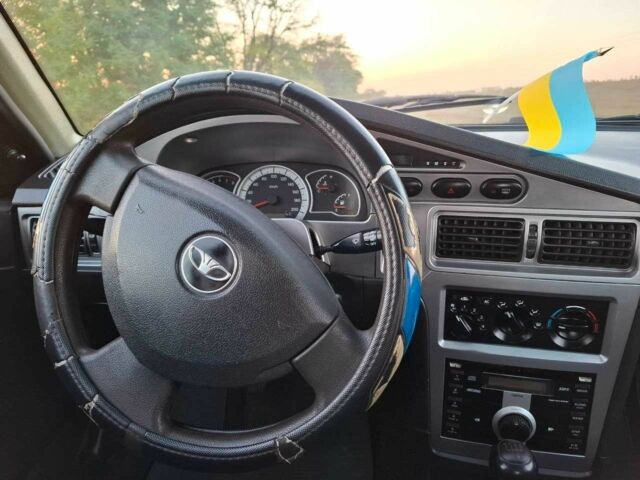 Синий Дэу Нексия, объемом двигателя 1.5 л и пробегом 117 тыс. км за 2500 $, фото 8 на Automoto.ua