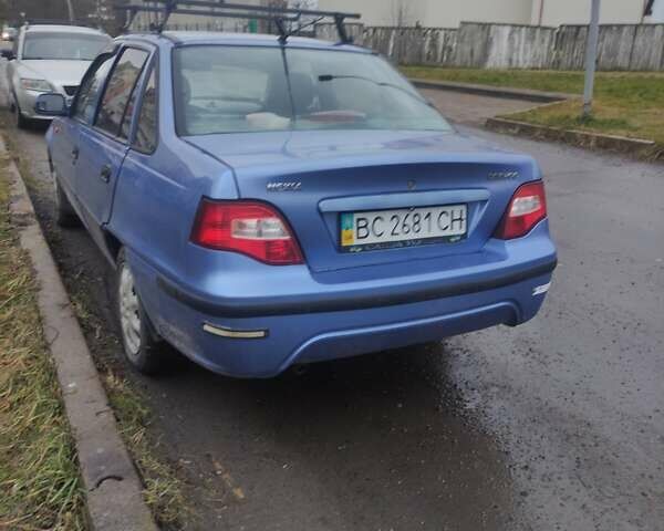 Синий Дэу Нексия, объемом двигателя 1.5 л и пробегом 184 тыс. км за 2200 $, фото 1 на Automoto.ua