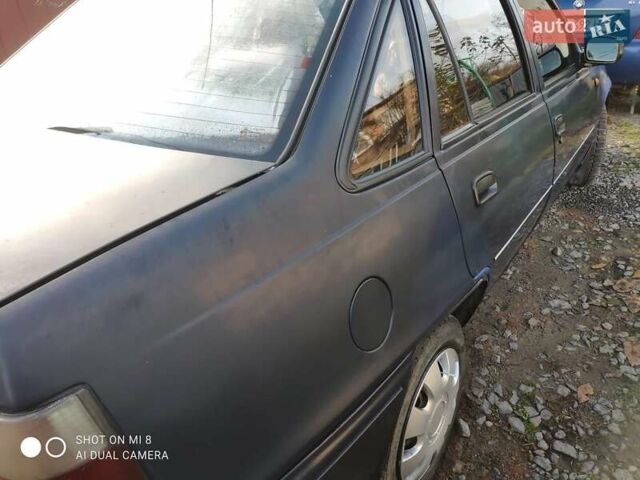 Синий Дэу Нексия, объемом двигателя 1.5 л и пробегом 200 тыс. км за 850 $, фото 1 на Automoto.ua