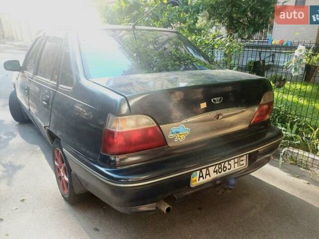 Синий Дэу Нексия, объемом двигателя 0 л и пробегом 381 тыс. км за 1200 $, фото 2 на Automoto.ua