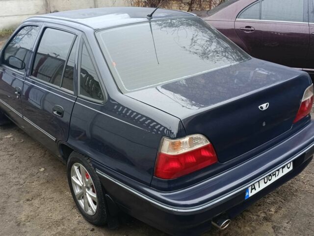 Синий Дэу Нексия, объемом двигателя 1.5 л и пробегом 106 тыс. км за 1800 $, фото 3 на Automoto.ua