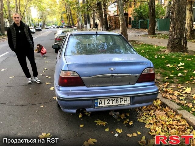 Синий Дэу Нексия, объемом двигателя 1.5 л и пробегом 326 тыс. км за 1700 $, фото 2 на Automoto.ua
