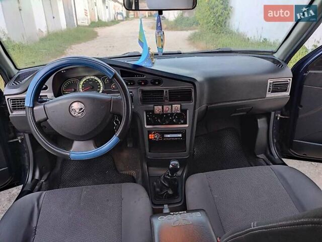 Синій Деу Нексія, об'ємом двигуна 1.5 л та пробігом 150 тис. км за 2222 $, фото 5 на Automoto.ua