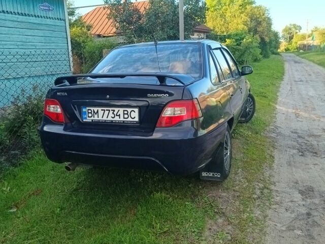 Синій Деу Нексія, об'ємом двигуна 1.5 л та пробігом 133 тис. км за 3200 $, фото 1 на Automoto.ua
