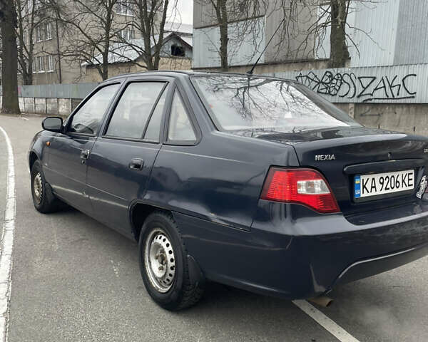 Синий Дэу Нексия, объемом двигателя 1.5 л и пробегом 113 тыс. км за 1900 $, фото 3 на Automoto.ua