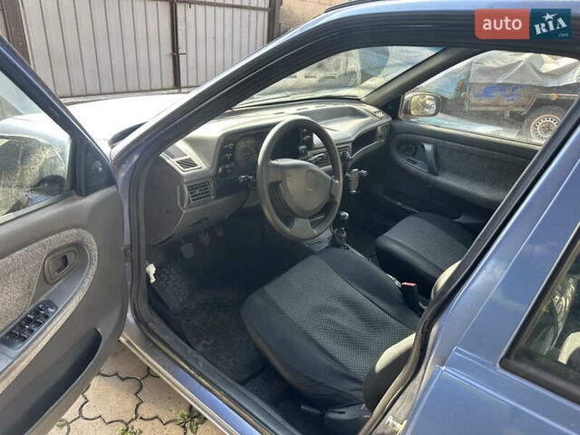 Синий Дэу Нексия, объемом двигателя 1.5 л и пробегом 183 тыс. км за 1350 $, фото 3 на Automoto.ua