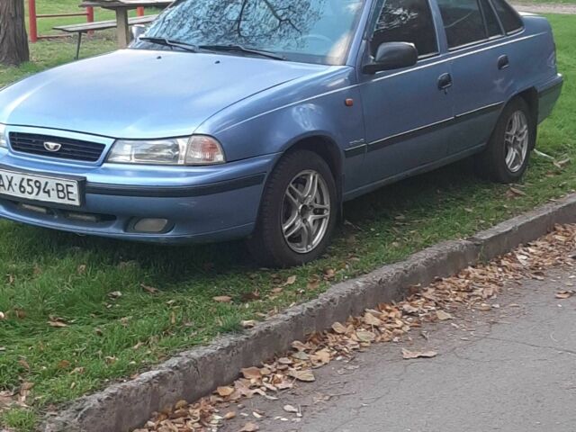Синий Дэу Нексия, объемом двигателя 1.6 л и пробегом 230 тыс. км за 1100 $, фото 1 на Automoto.ua