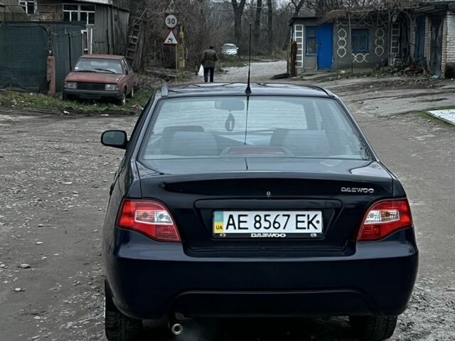 Синий Дэу Нексия, объемом двигателя 1.5 л и пробегом 250 тыс. км за 1400 $, фото 4 на Automoto.ua