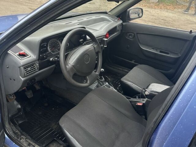 Синій Деу Нексія, об'ємом двигуна 1.5 л та пробігом 3 тис. км за 1600 $, фото 5 на Automoto.ua