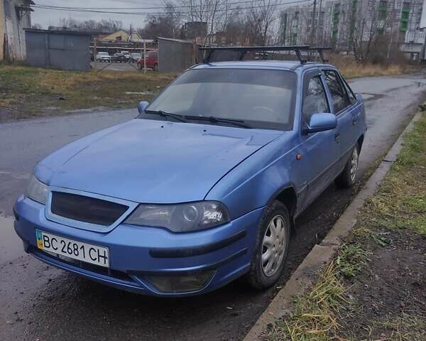 Синий Дэу Нексия, объемом двигателя 1.5 л и пробегом 184 тыс. км за 2200 $, фото 3 на Automoto.ua