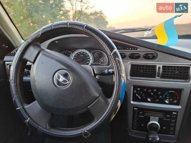 Синий Дэу Нексия, объемом двигателя 1.5 л и пробегом 117 тыс. км за 2500 $, фото 6 на Automoto.ua