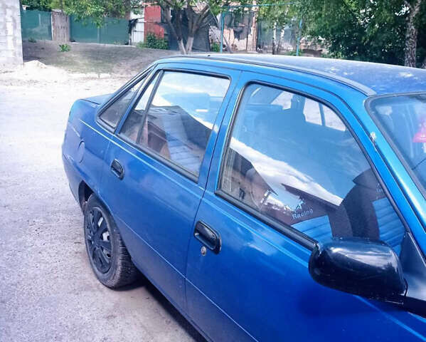 Синий Дэу Нексия, объемом двигателя 1.5 л и пробегом 139 тыс. км за 1850 $, фото 1 на Automoto.ua