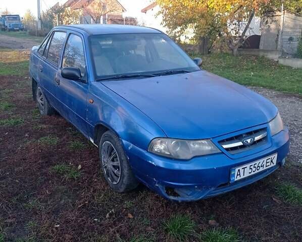 Деу Нексія 2008 у Бурштыне на Automoto.ua Синій Деу Нексія, об'ємом двигуна 1.5 л та пробігом 200 тис. км за 1250 $, фото 3 на Automoto.ua