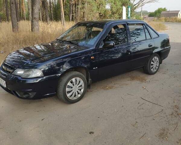 Синий Дэу Нексия, объемом двигателя 1.5 л и пробегом 112 тыс. км за 2400 $, фото 1 на Automoto.ua