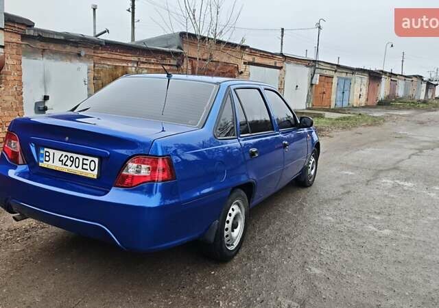 Синий Дэу Нексия, объемом двигателя 1.5 л и пробегом 146 тыс. км за 3000 $, фото 3 на Automoto.ua