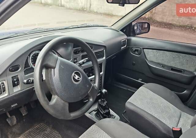 Синий Дэу Нексия, объемом двигателя 1.5 л и пробегом 146 тыс. км за 3000 $, фото 5 на Automoto.ua