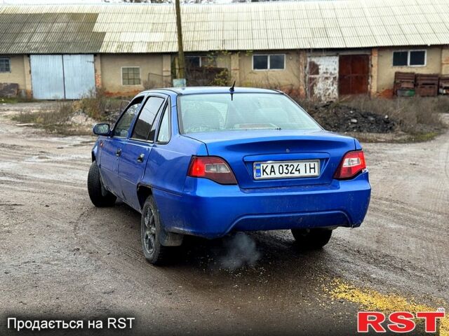 Синий Дэу Нексия, объемом двигателя 1.5 л и пробегом 200 тыс. км за 950 $, фото 4 на Automoto.ua