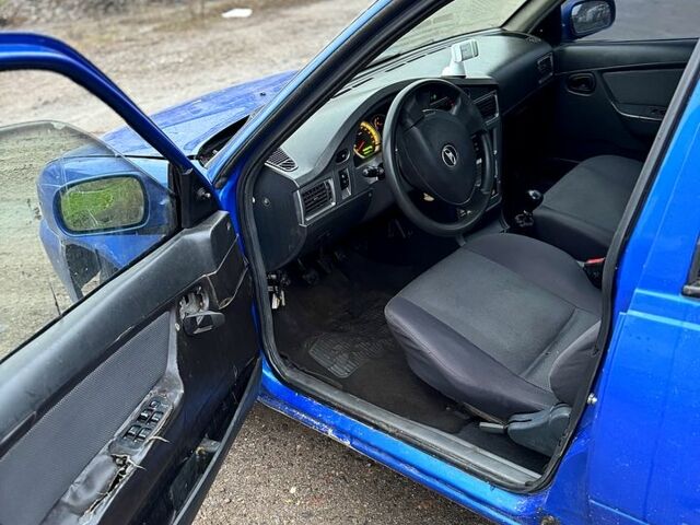 Синий Дэу Нексия, объемом двигателя 1.5 л и пробегом 200 тыс. км за 950 $, фото 5 на Automoto.ua