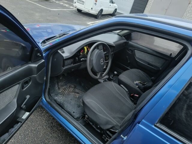 Синій Деу Нексія, об'ємом двигуна 1.6 л та пробігом 233 тис. км за 1600 $, фото 4 на Automoto.ua