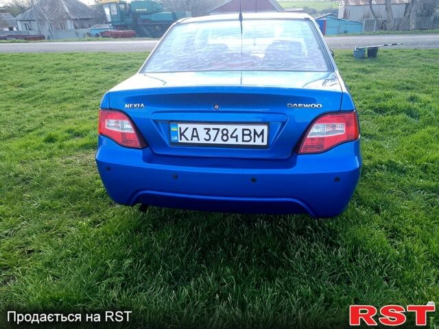 Синий Дэу Нексия, объемом двигателя 1.5 л и пробегом 250 тыс. км за 1200 $, фото 5 на Automoto.ua