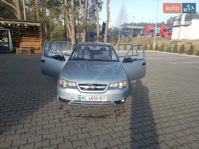 Синий Дэу Нексия, объемом двигателя 1.5 л и пробегом 80 тыс. км за 2000 $, фото 6 на Automoto.ua
