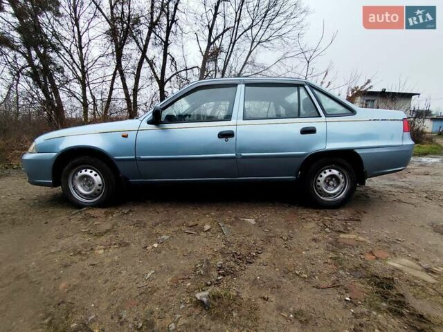 Синий Дэу Нексия, объемом двигателя 1.5 л и пробегом 190 тыс. км за 1850 $, фото 4 на Automoto.ua