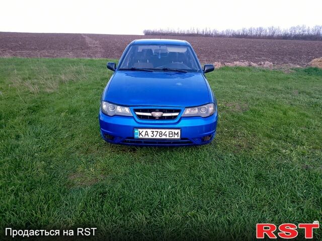 Синий Дэу Нексия, объемом двигателя 1.5 л и пробегом 250 тыс. км за 1200 $, фото 8 на Automoto.ua