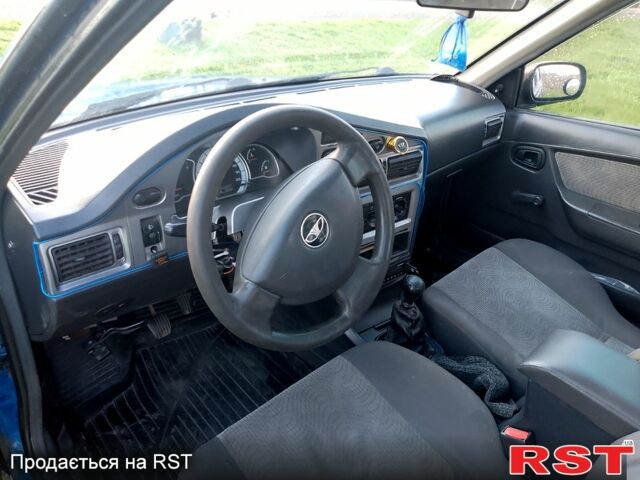 Синий Дэу Нексия, объемом двигателя 1.5 л и пробегом 250 тыс. км за 1200 $, фото 4 на Automoto.ua