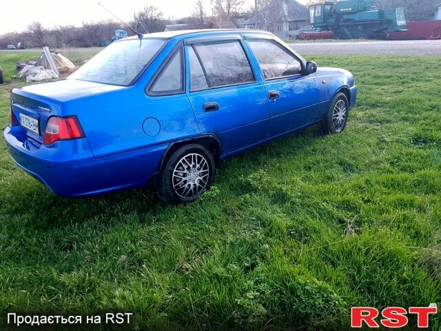 Синий Дэу Нексия, объемом двигателя 1.5 л и пробегом 250 тыс. км за 1200 $, фото 9 на Automoto.ua