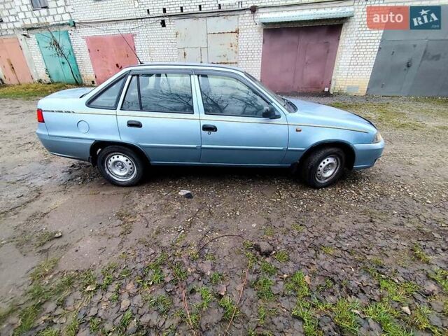 Синий Дэу Нексия, объемом двигателя 1.5 л и пробегом 190 тыс. км за 1850 $, фото 1 на Automoto.ua