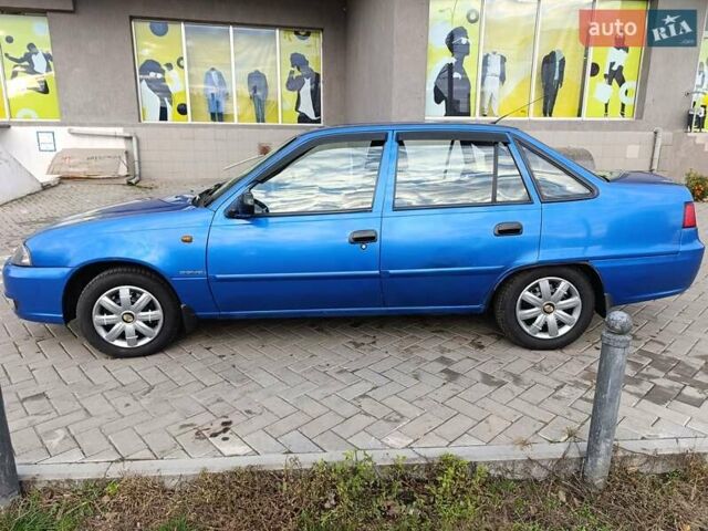 Синий Дэу Нексия, объемом двигателя 1.6 л и пробегом 184 тыс. км за 2850 $, фото 5 на Automoto.ua