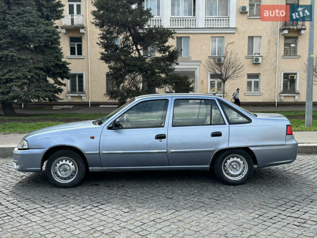 Синий Дэу Нексия, объемом двигателя 1.6 л и пробегом 180 тыс. км за 2500 $, фото 2 на Automoto.ua