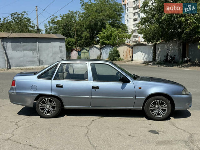 Синій Деу Нексія, об'ємом двигуна 1.6 л та пробігом 200 тис. км за 2300 $, фото 3 на Automoto.ua