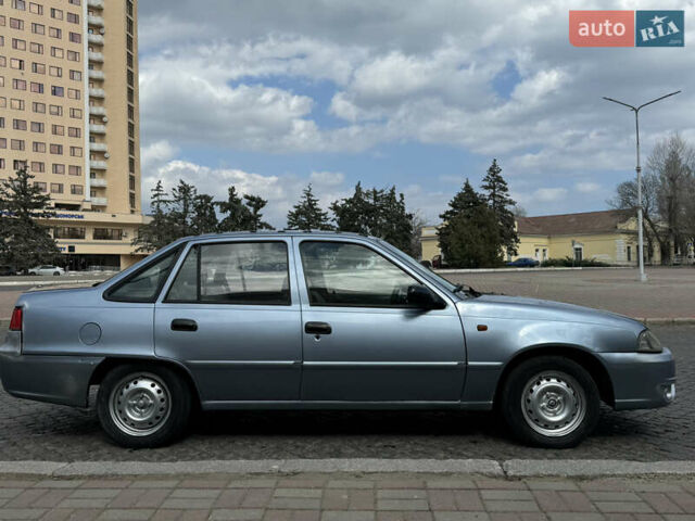 Синий Дэу Нексия, объемом двигателя 1.6 л и пробегом 180 тыс. км за 2500 $, фото 6 на Automoto.ua