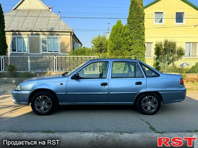 Синій Деу Нексія, об'ємом двигуна 1.6 л та пробігом 200 тис. км за 2400 $, фото 3 на Automoto.ua