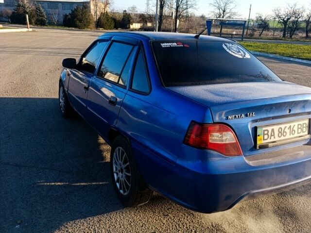 Синій Деу Нексія, об'ємом двигуна 1.6 л та пробігом 260 тис. км за 2100 $, фото 5 на Automoto.ua