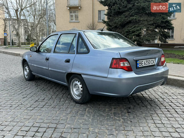 Синий Дэу Нексия, объемом двигателя 1.6 л и пробегом 180 тыс. км за 2500 $, фото 1 на Automoto.ua