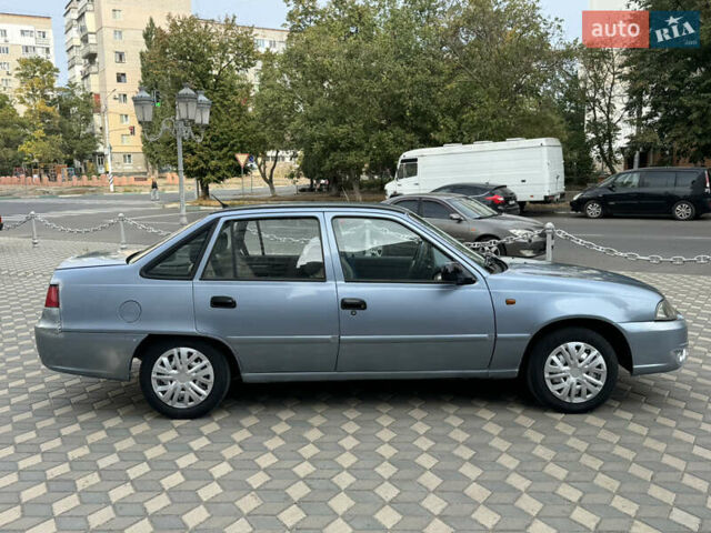 Синій Деу Нексія, об'ємом двигуна 1.6 л та пробігом 200 тис. км за 2300 $, фото 3 на Automoto.ua