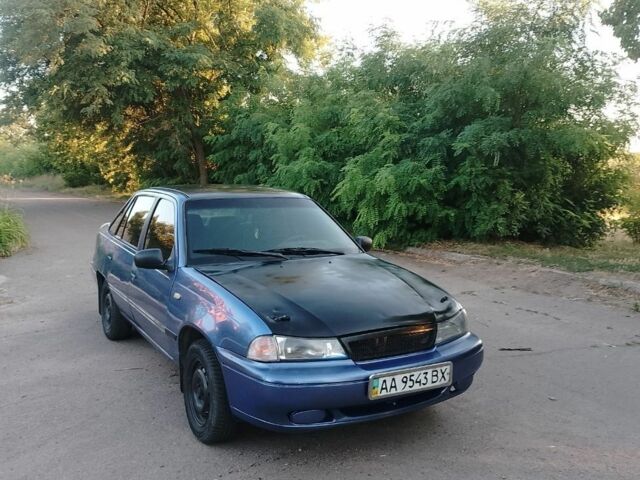 Синий Дэу Нексия, объемом двигателя 2 л и пробегом 22 тыс. км за 899 $, фото 2 на Automoto.ua