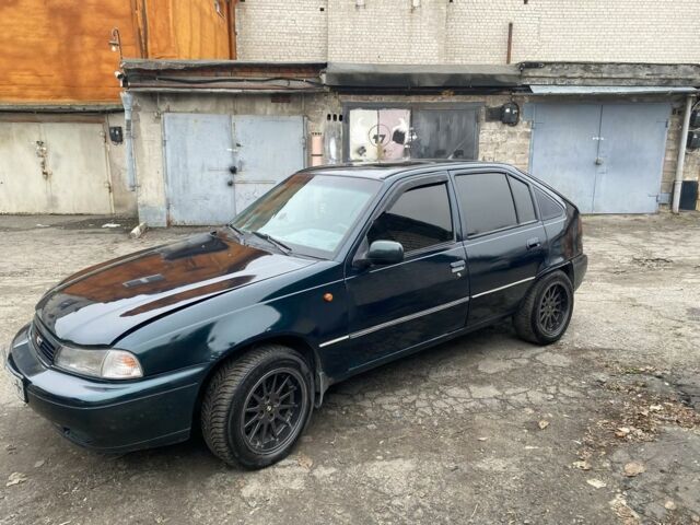 Зеленый Дэу Нексия, объемом двигателя 1.5 л и пробегом 208 тыс. км за 1300 $, фото 11 на Automoto.ua