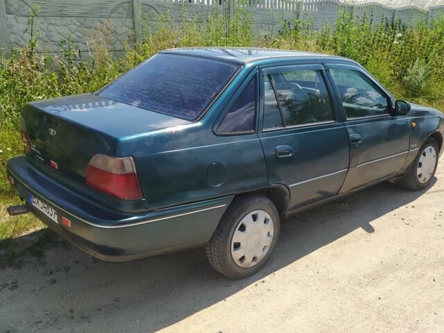 Зеленый Дэу Нексия, объемом двигателя 1.5 л и пробегом 2 тыс. км за 890 $, фото 3 на Automoto.ua