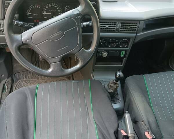 Зелений Деу Нексія, об'ємом двигуна 1.6 л та пробігом 340 тис. км за 850 $, фото 5 на Automoto.ua