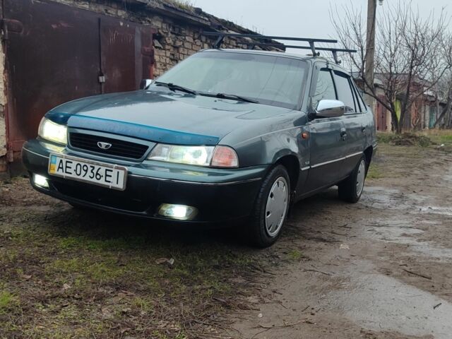 Зелений Деу Нексія, об'ємом двигуна 1 л та пробігом 350 тис. км за 854 $, фото 5 на Automoto.ua