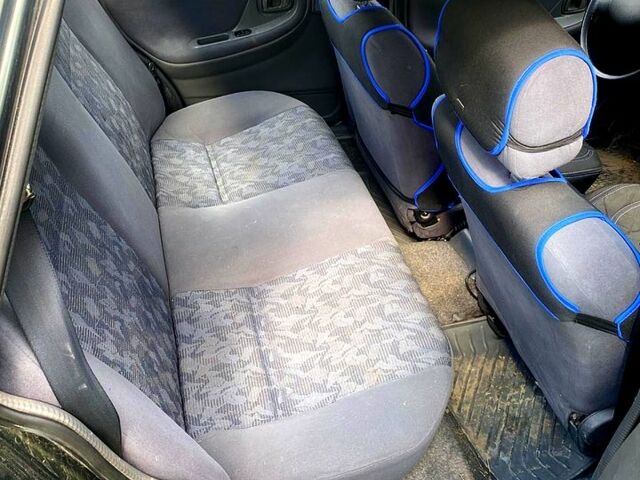 Зеленый Дэу Нексия, объемом двигателя 1.5 л и пробегом 140 тыс. км за 1450 $, фото 3 на Automoto.ua